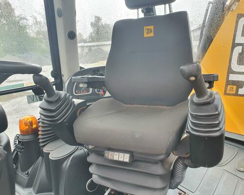 JCB 3CX, Contractor