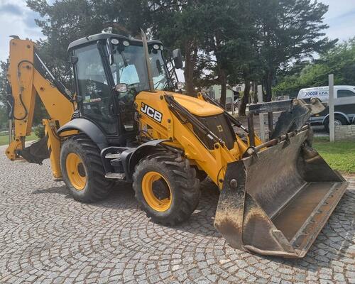 JCB 3CX Contractor - 1750mth TOP stav, plná výbava 
