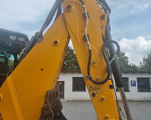 JCB 3CX Contractor - 1750mth TOP stav, plná výbava 