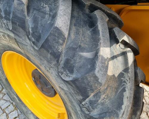 JCB 3CX Contractor - 81kw, joysticky, 20" - TOP stav