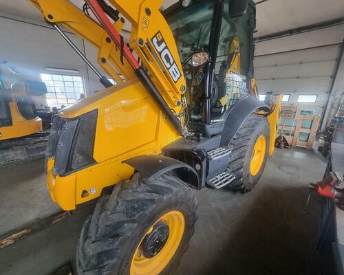 JCB 3CX Contractor - 81kw, joysticky, 20" - TOP stav