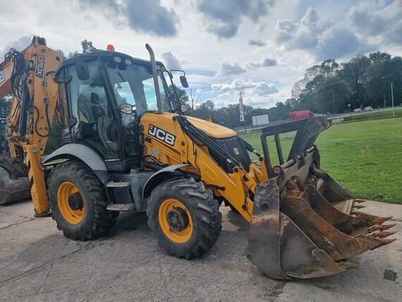 JCB 3CX Contractor, plná výbava - joystick, 6 rychlostí, A/C 