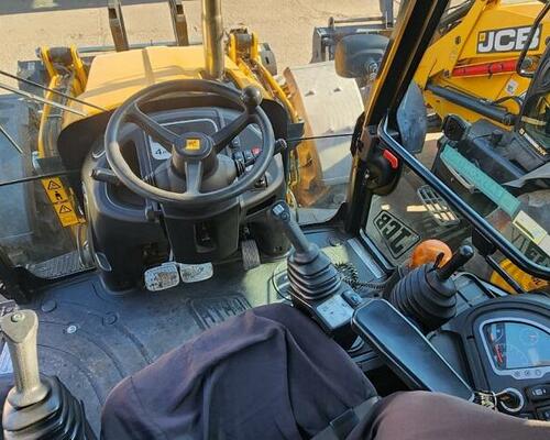 JCB 4CX - joysticky, klima, pouze 1850mth, TOP stav