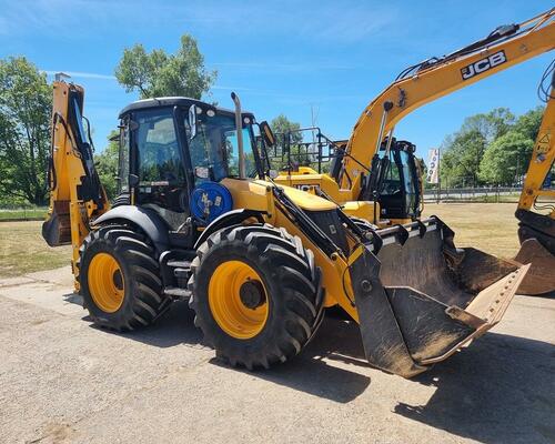JCB 4CX v TOP výbavě a stavu - bez DPF, 2300mth