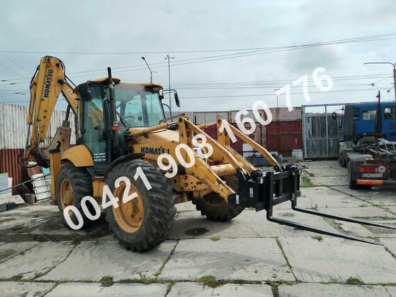 Predný mechanický rýchloupínač traktorbáger Komatsu WB
