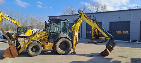 Traktorbagr New Holland B110C, r.v. 2019, 2667mth, powertilt