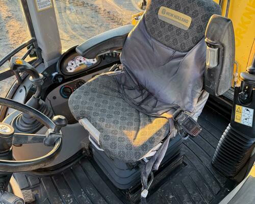 Traktorbagr New Holland B110C, r.v. 2019, 2667mth, powertilt