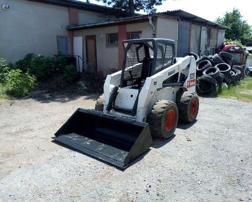 Bobcat S220