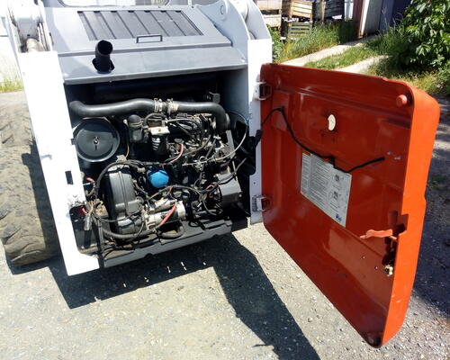 Bobcat S220