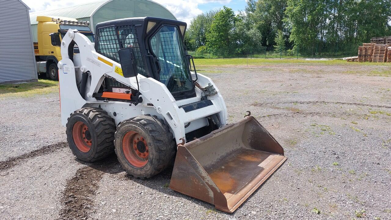 BOBCAT S 205
