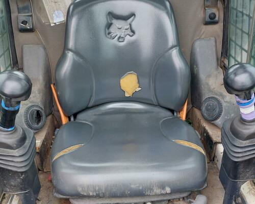 BOBCAT S 205