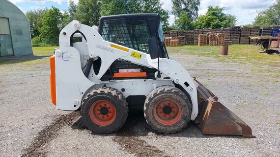 BOBCAT S 205