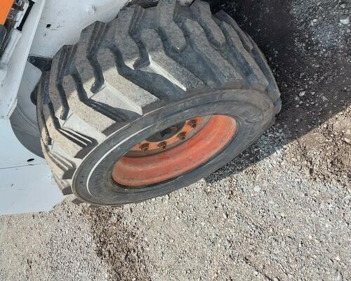 BOBCAT S 205