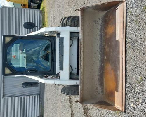 BOBCAT S 205