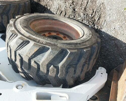 BOBCAT S 205