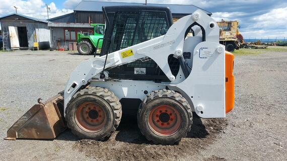 BOBCAT S 205