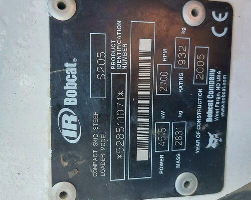 BOBCAT S 205