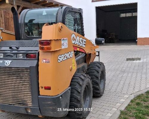 Case SR210B