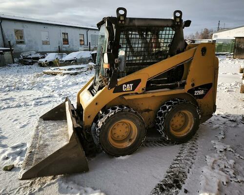 CAT 226B2