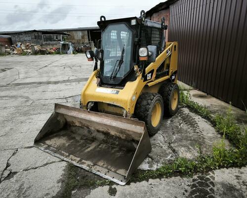 CAT 226B2