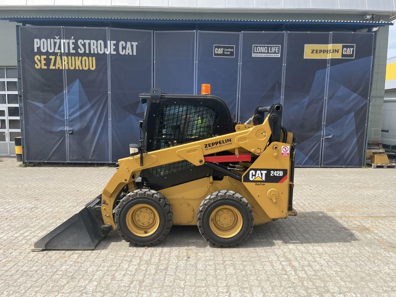 Caterpillar 242D