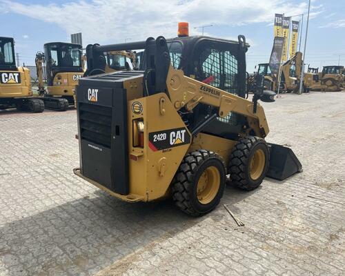 Caterpillar 242D