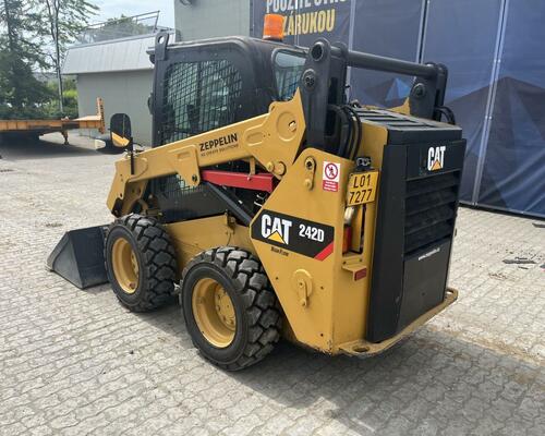 Caterpillar 242D