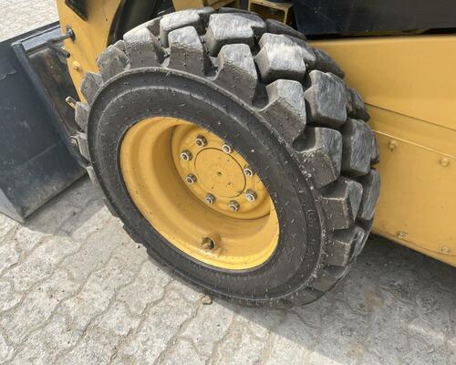 Caterpillar 242D