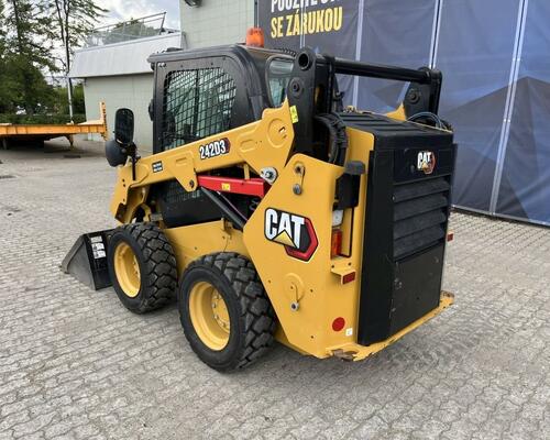 Caterpillar 242D3