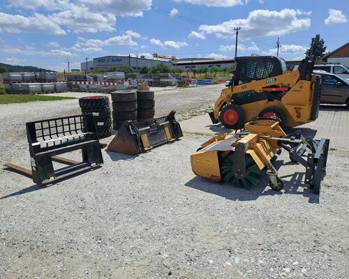 Caterpillar CAT 242D3 