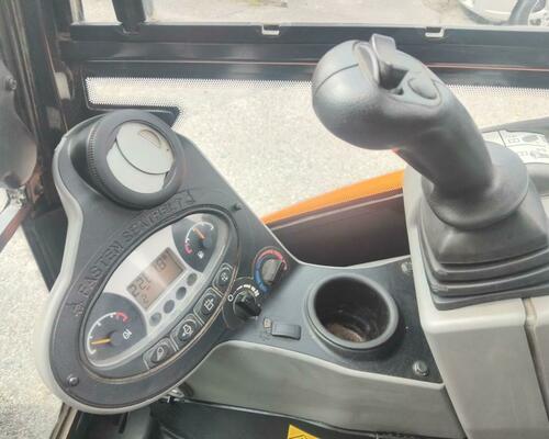 Doosan DX27Z Powertilt