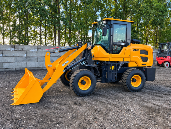 Kolový nakladač Captok CK930 42 kW / 57 HP, 4×4 
