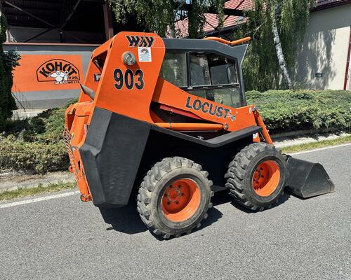 Locust 903