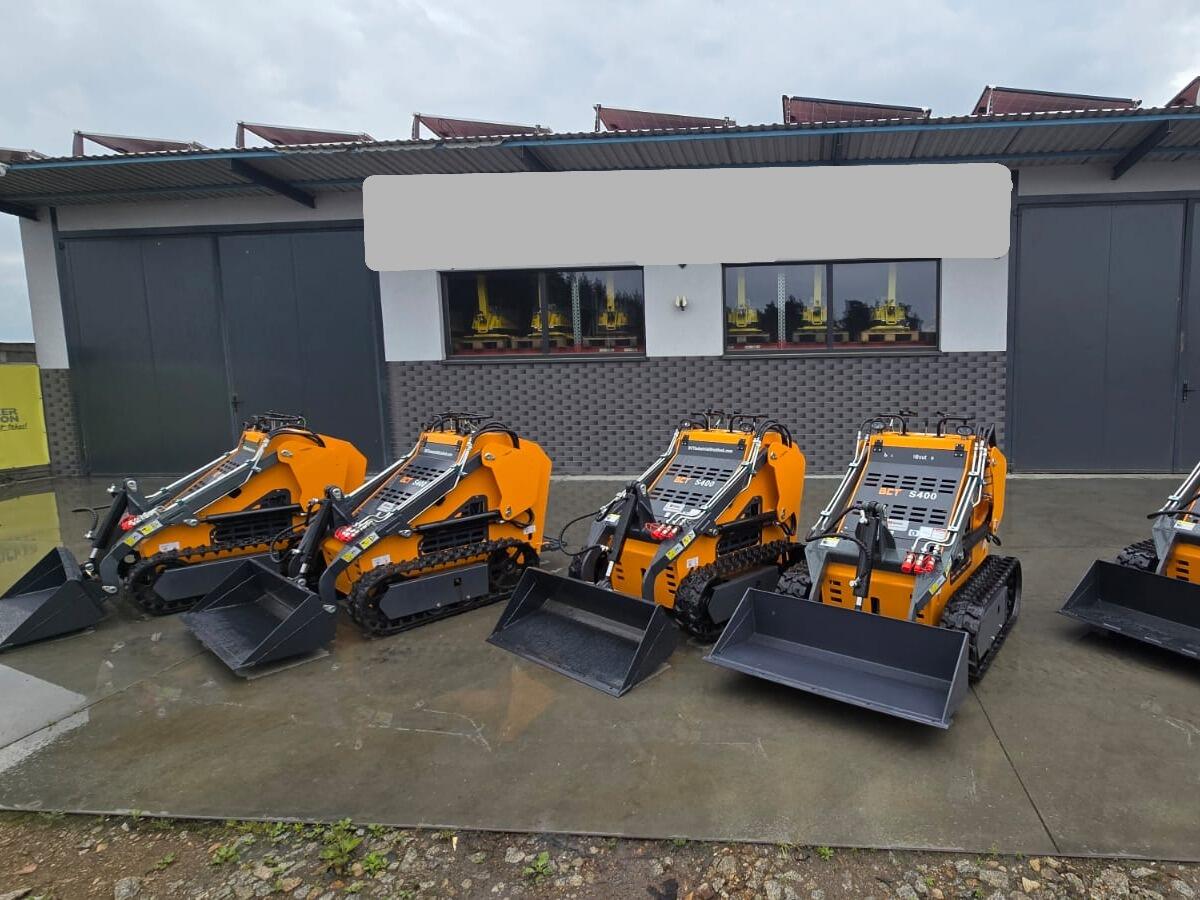 Mini pásový nakladač Skid Steer BCT 400