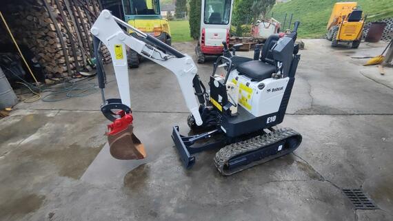 Minibagr Bobcat EI0-XB