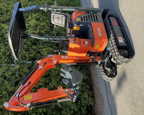 Minibagr CR10 H, mimoosé kopání, předchladič