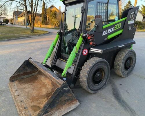 _JINÉ (CZ) Kovaco - Elise 900