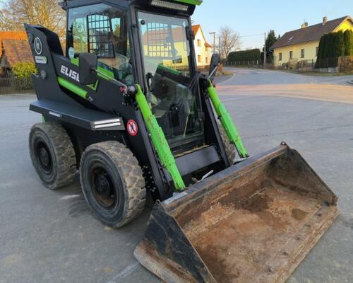 _JINÉ (CZ) Kovaco - Elise 900