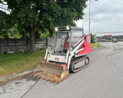 Nakladač Takeuchi TL20 / lžíce+vidle