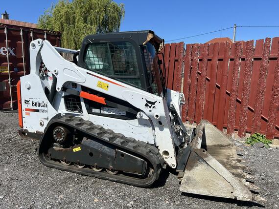 Pásový nákladač Bobcat T590, pouze 1700mth + KLIMA