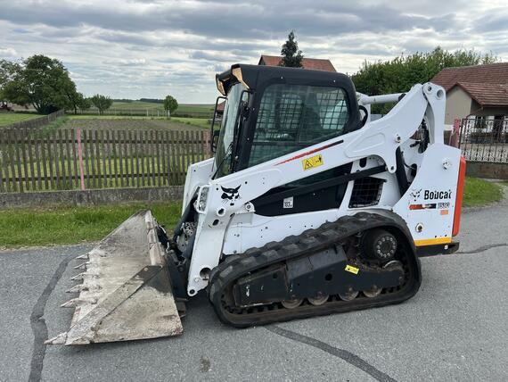 Pásový nákladač Bobcat T590, pouze 1700mth + KLIMA