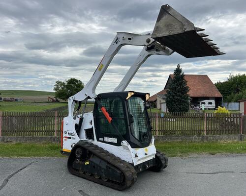 Pásový nákladač Bobcat T590, pouze 1700mth + KLIMA