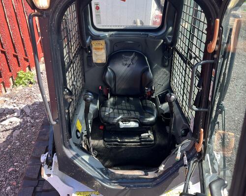Pásový nákladač Bobcat T590, pouze 1700mth + KLIMA