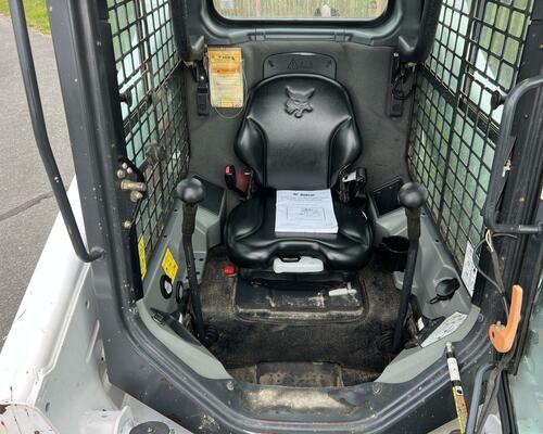 Pásový nákladač Bobcat T590, pouze 1700mth + KLIMA
