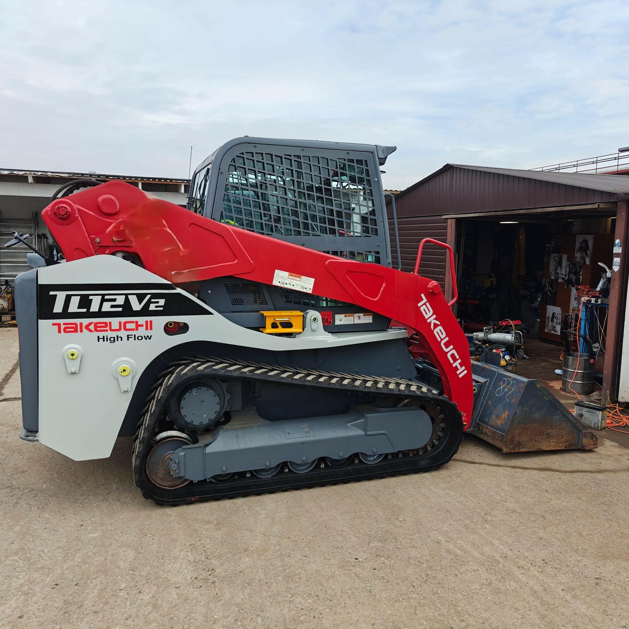 Takeuchi TL12V-2
