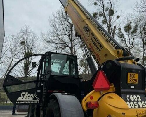 HAULOTTE 4017 TELESKOPICKÝ MANIPULÁTOR