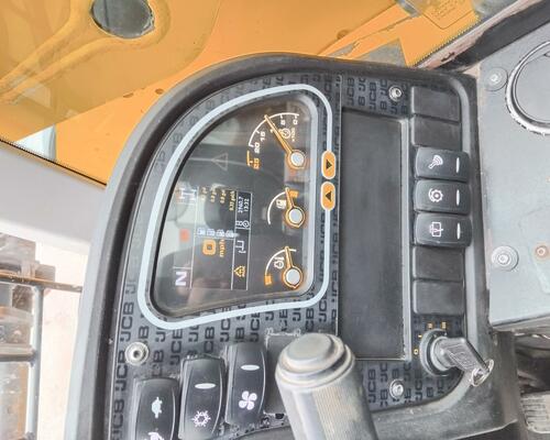 JCB 525-60 Klimatizace