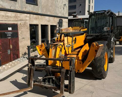 JCB 540-140 TELESKOPICKÝ MANIPULÁTOR JOYSTICKY 