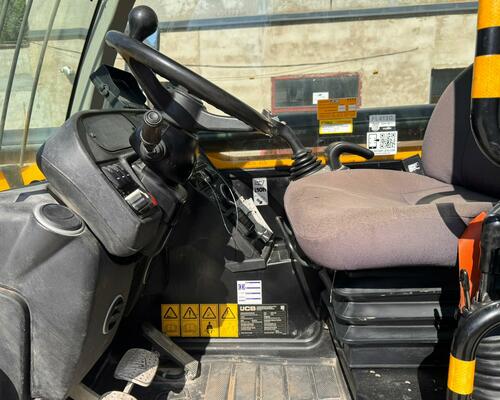 JCB 540-140 TELESKOPICKÝ MANIPULÁTOR JOYSTICKY 