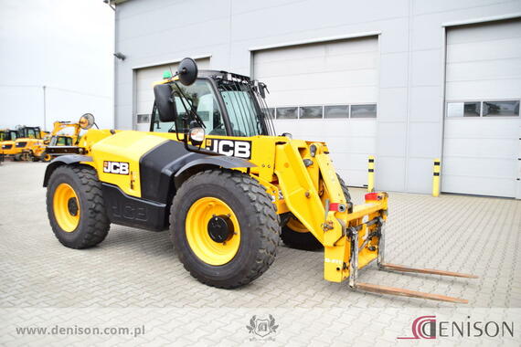 JCB 541-70 